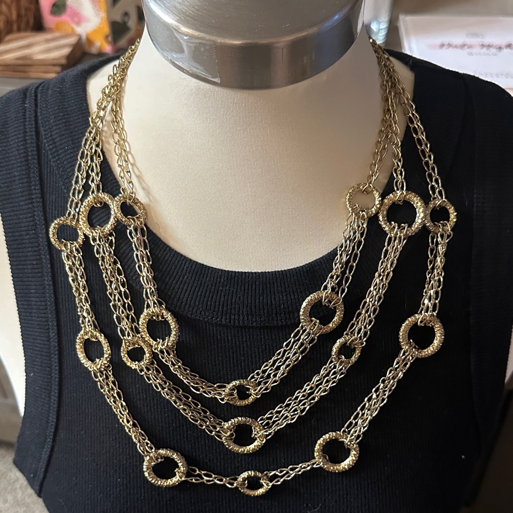 Elegant Gold Chain Necklace